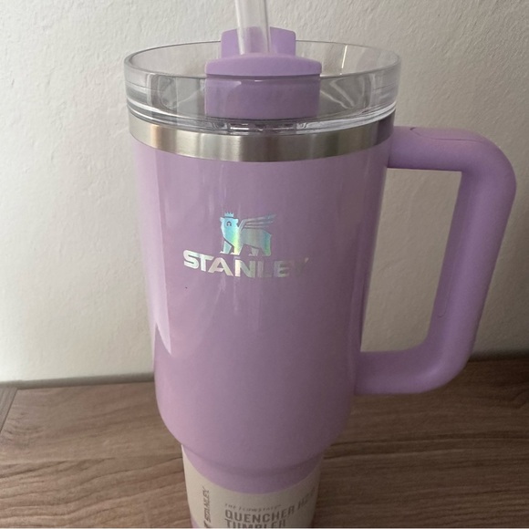Stanley Lavender 40oz Tumbler with Handle and Straw - Picture 2 of 4